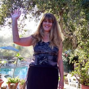 Meet your Posher, Dana